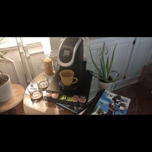 Keurig 2.0 with K-Cup holder!